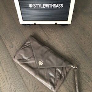 Rudsak Leather Clutch Wristlet w Metal Hardware Detachable Hand Strap Grey Sz OS